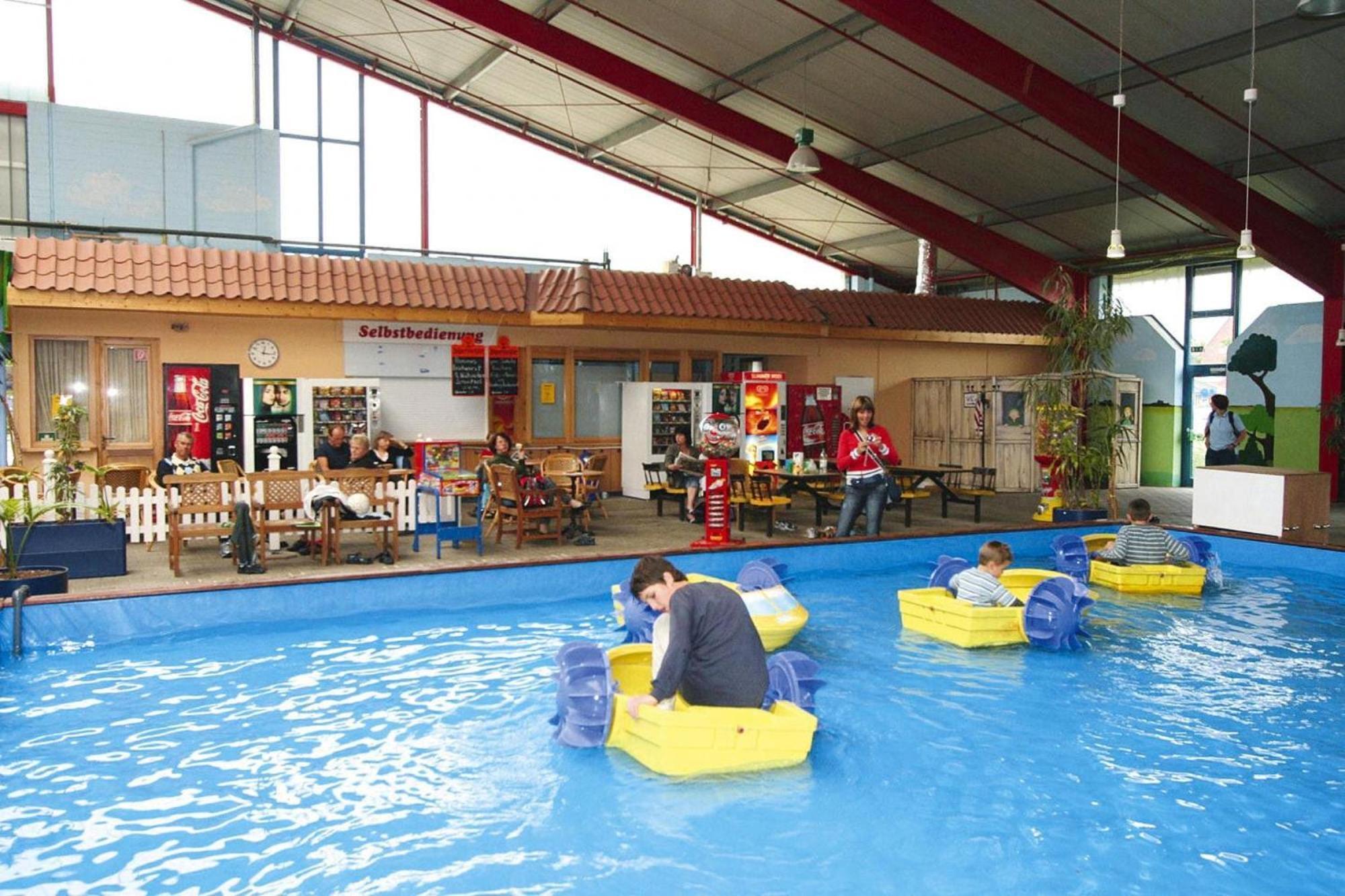 Apartment In Burhave With A Shared Pool 外观 照片